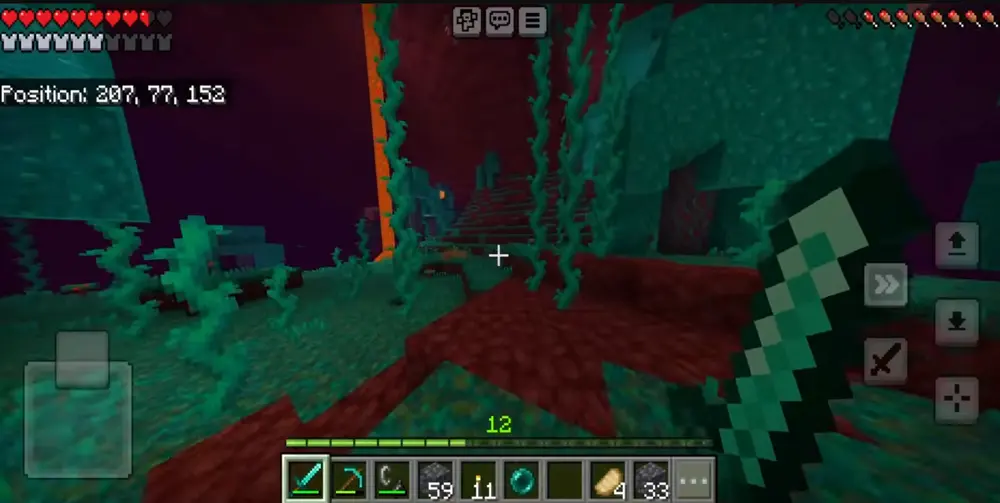 استكشاف الكهوف والموارد في عالم Minecraft المفتوح